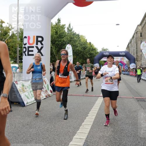 06.09.2026 - CURREX Alsterlauf Yannick Fuchs http://msf.ph/oto/10117744 06.09.2026 09:59:31 Ziel 2077, 2227, 2228, 2772, 3129, 3535, 3542, 3657, 3695, 3969, 4091, 4291, 4478, 5474, 5636, 5638, 5712, 5948, 6213, 6447 meine-sportfotos.de