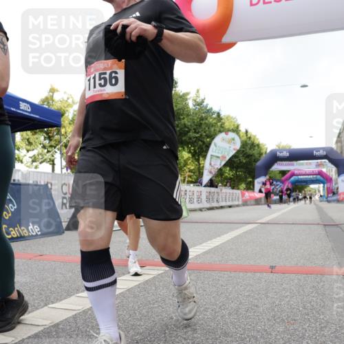 06.09.2026 - CURREX Alsterlauf Yannick Fuchs http://msf.ph/oto/10117754 06.09.2026 12:01:34 Ziel 1073, 1147, 1155, 1156, 1233, 1265 meine-sportfotos.de