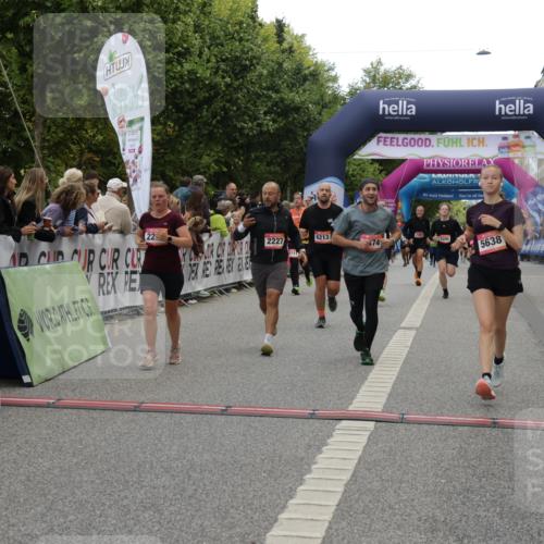 06.09.2026 - CURREX Alsterlauf Yannick Fuchs http://msf.ph/oto/10117830 06.09.2026 09:59:33 Ziel 2077, 2227, 2228, 3129, 3535, 3542, 3695, 3969, 4291, 4478, 4751, 4752, 5474, 5636, 5638, 5712, 5948, 6199, 6200, 6213, 8111 meine-sportfotos.de