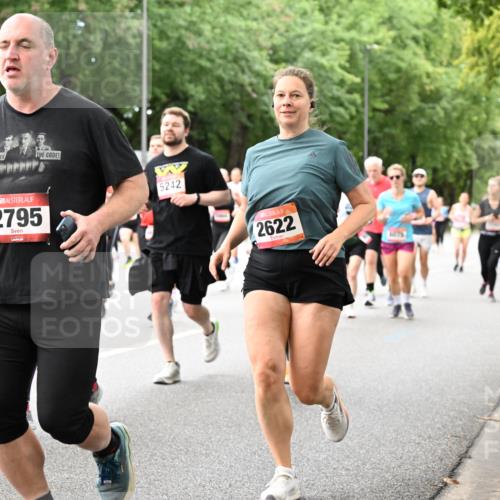 06.09.2026 - CURREX Alsterlauf Dr. Thomas Lammeyer http://msf.ph/oto/10117881 06.09.2026 09:16:16 Laufen 2795, 44, 5242, 2622, 07 meine-sportfotos.de