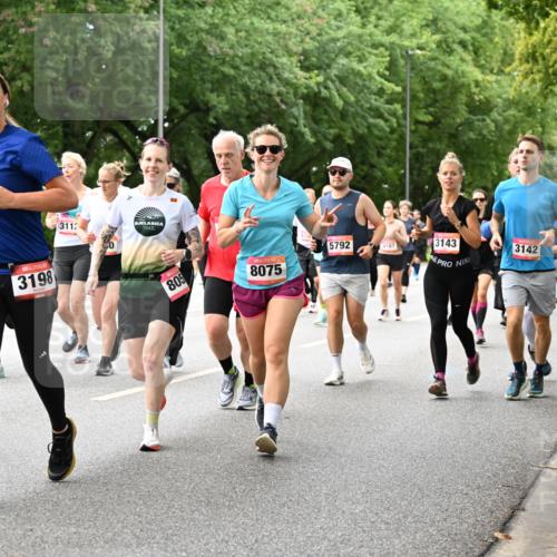 06.09.2026 - CURREX Alsterlauf Dr. Thomas Lammeyer http://msf.ph/oto/10117905 06.09.2026 09:16:19 Laufen 023, 6473, 3198, 3112, 5792, 4167, 3143, 805, 8075, 3142, 4794 meine-sportfotos.de