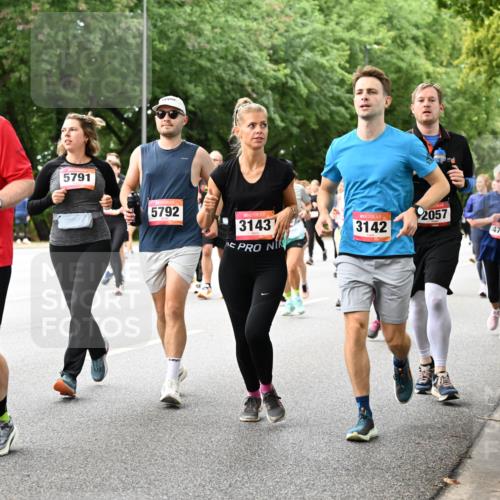06.09.2026 - CURREX Alsterlauf Dr. Thomas Lammeyer http://msf.ph/oto/10117915 06.09.2026 09:16:20 Laufen 75, 8, 5791, 5792, 3143, 3142, 2057, 4794, 4638 meine-sportfotos.de