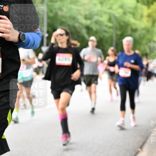 06.09.2026 - CURREX Alsterlauf Dr. Thomas Lammeyer http://msf.ph/oto/10117933 06.09.2026 09:16:23 Laufen 2057 meine-sportfotos.de