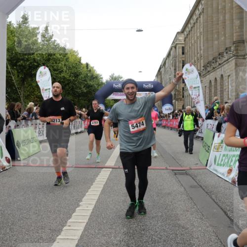 06.09.2026 - CURREX Alsterlauf Yannick Fuchs http://msf.ph/oto/10117988 06.09.2026 09:59:36 Ziel 2077, 2227, 2228, 2780, 3129, 3695, 3969, 4291, 4478, 4751, 4752, 5269, 5474, 5636, 5638, 5712, 5948, 6199, 6200, 6213, 8111 meine-sportfotos.de