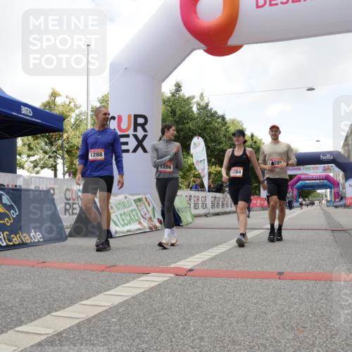06.09.2026 - CURREX Alsterlauf Yannick Fuchs http://msf.ph/oto/10118144 06.09.2026 12:01:51 Ziel 1095, 1284, 1285, 1286, 1288, 1298, 1305, 8042 meine-sportfotos.de