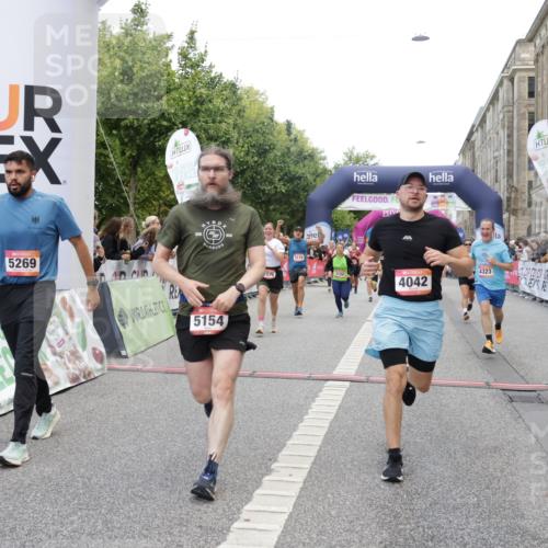06.09.2026 - CURREX Alsterlauf Yannick Fuchs http://msf.ph/oto/10118240 06.09.2026 09:59:43 Ziel 2269, 2676, 2780, 3119, 3120, 4042, 4323, 4324, 4751, 4752, 4916, 5055, 5056, 5154, 5229, 5269, 5497, 5800, 6017, 6199, 6200, 6213, 6244, 6268, 8111 meine-sportfotos.de
