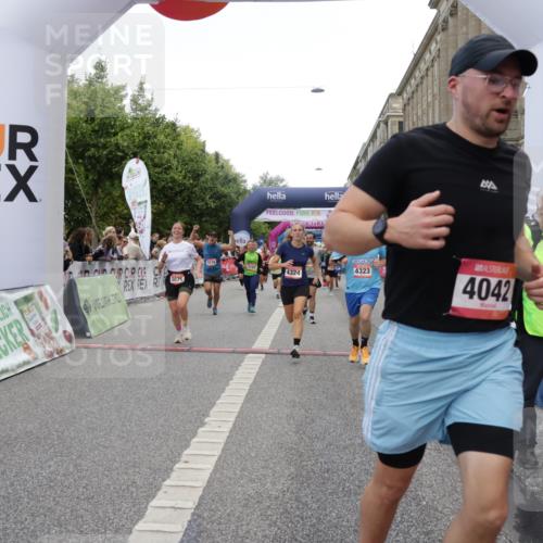06.09.2026 - CURREX Alsterlauf Yannick Fuchs http://msf.ph/oto/10118270 06.09.2026 09:59:44 Ziel 2269, 2676, 2780, 3119, 3120, 4042, 4323, 4324, 4751, 4752, 4889, 4916, 5055, 5056, 5154, 5229, 5269, 5497, 5800, 6017, 6148, 6199, 6200, 6244, 6268, 8111 meine-sportfotos.de
