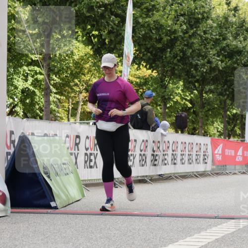 06.09.2026 - CURREX Alsterlauf Yannick Fuchs http://msf.ph/oto/10118317 06.09.2026 12:02:06 Ziel 1150, 1326 meine-sportfotos.de