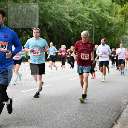 06.09.2026 - CURREX Alsterlauf Dr. Thomas Lammeyer http://msf.ph/oto/10118340 06.09.2026 09:16:58 Laufen 399, 5889, 4958, 6444, 2572, 6385 meine-sportfotos.de