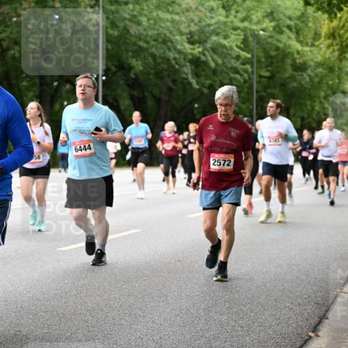 06.09.2026 - CURREX Alsterlauf Dr. Thomas Lammeyer http://msf.ph/oto/10118341 06.09.2026 09:16:58 Laufen 5889, 58, 6444, 2572, 6385 meine-sportfotos.de