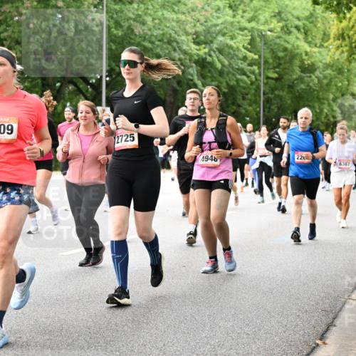 06.09.2026 - CURREX Alsterlauf Dr. Thomas Lammeyer http://msf.ph/oto/10118409 06.09.2026 09:17:08 Laufen 504, 4934, 3709, 2725, 4948, 22, 6387 meine-sportfotos.de