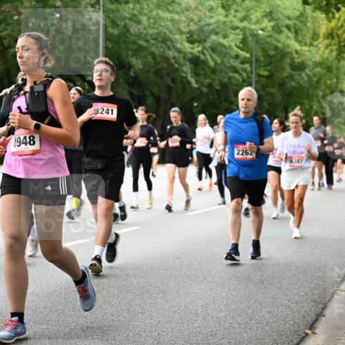 06.09.2026 - CURREX Alsterlauf Dr. Thomas Lammeyer http://msf.ph/oto/10118426 06.09.2026 09:17:09 Laufen 1363, 1948, 241, 2262, 6387 meine-sportfotos.de