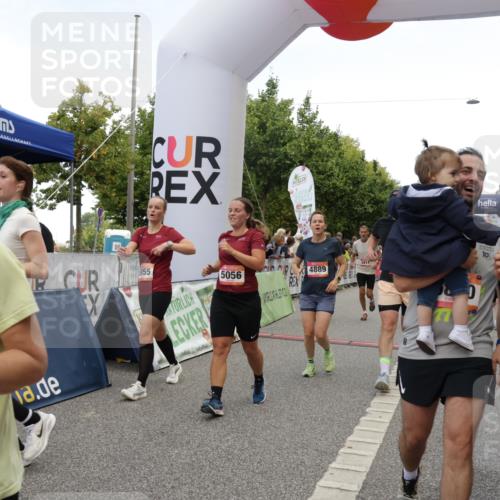06.09.2026 - CURREX Alsterlauf Yannick Fuchs http://msf.ph/oto/10118472 06.09.2026 09:59:50 Ziel 2269, 2660, 2676, 3119, 3120, 3414, 3801, 4042, 4209, 4323, 4324, 4498, 4889, 4916, 5055, 5056, 5154, 5229, 5377, 5497, 5800, 6017, 6148, 6244, 6268, 8082 meine-sportfotos.de