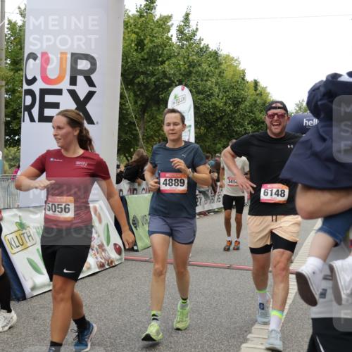 06.09.2026 - CURREX Alsterlauf Yannick Fuchs http://msf.ph/oto/10118498 06.09.2026 09:59:50 Ziel 2269, 2660, 2676, 3119, 3120, 3414, 3801, 4042, 4209, 4323, 4324, 4498, 4889, 4916, 5055, 5056, 5154, 5229, 5377, 5497, 5800, 6017, 6148, 6244, 6268, 8082 meine-sportfotos.de