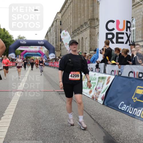 06.09.2026 - CURREX Alsterlauf Yannick Fuchs http://msf.ph/oto/10118545 06.09.2026 09:59:52 Ziel 2269, 2660, 3119, 3120, 3414, 3801, 4209, 4498, 4889, 4916, 5055, 5056, 5229, 5377, 5497, 5800, 6017, 6148, 6244, 6268, 8082 meine-sportfotos.de