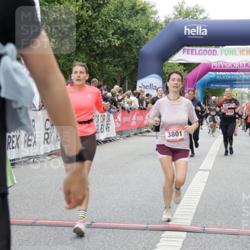 06.09.2026 - CURREX Alsterlauf Yannick Fuchs http://msf.ph/oto/10118590 06.09.2026 09:59:54 Ziel 2238, 2660, 3414, 3801, 4209, 4498, 4739, 4889, 4916, 5055, 5056, 5229, 5267, 5377, 5497, 6017, 6148, 6244, 6268, 8082 meine-sportfotos.de