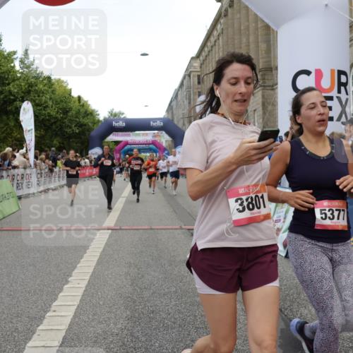 06.09.2026 - CURREX Alsterlauf Yannick Fuchs http://msf.ph/oto/10118643 06.09.2026 09:59:56 Ziel 2238, 2660, 2743, 3414, 3801, 4180, 4209, 4498, 4739, 4889, 5267, 5377, 6148, 8082 meine-sportfotos.de