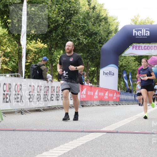 06.09.2026 - CURREX Alsterlauf Yannick Fuchs http://msf.ph/oto/10118699 06.09.2026 12:02:40 Ziel 1005, 1017, 1019, 8267 meine-sportfotos.de