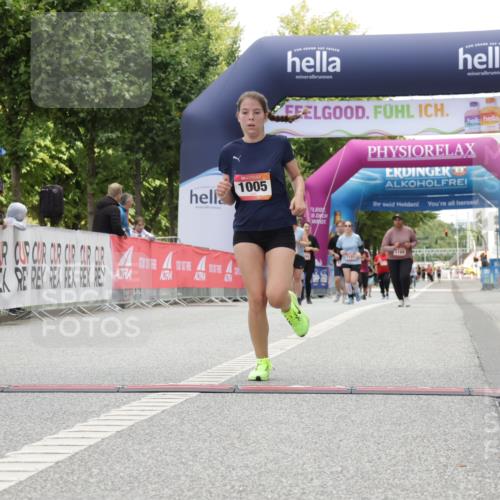06.09.2026 - CURREX Alsterlauf Yannick Fuchs http://msf.ph/oto/10118726 06.09.2026 12:02:41 Ziel 1005, 1017, 1019, 8267 meine-sportfotos.de