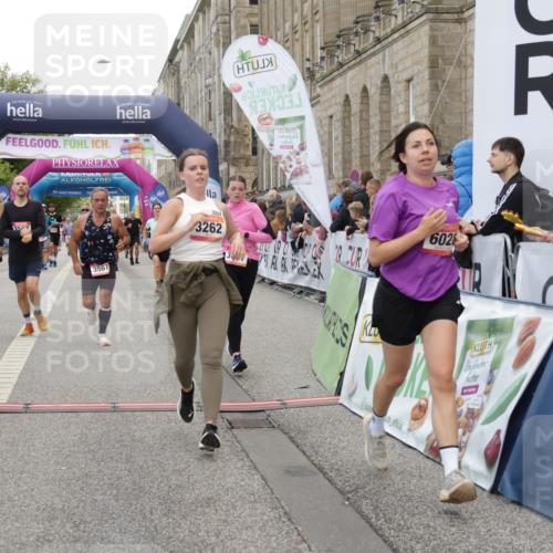 06.09.2026 - CURREX Alsterlauf Yannick Fuchs http://msf.ph/oto/10119065 06.09.2026 10:00:14 Ziel 2940, 3006, 3262, 3364, 3506, 3507, 3567, 3897, 4136, 4407, 5222, 5472, 5622, 5738, 5741, 6028, 6112, 6241, 6254, 6299, 8002, 8035, 8212 meine-sportfotos.de