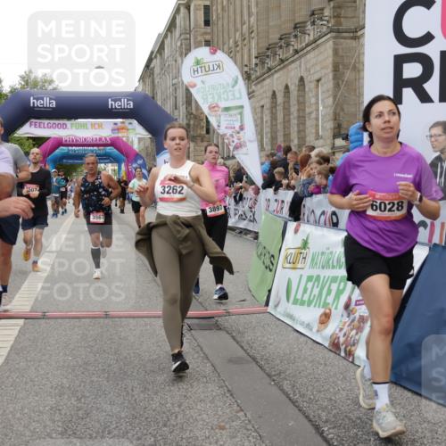 06.09.2026 - CURREX Alsterlauf Yannick Fuchs http://msf.ph/oto/10119080 06.09.2026 10:00:14 Ziel 2940, 3006, 3262, 3364, 3506, 3507, 3567, 3897, 4136, 4407, 5222, 5472, 5622, 5738, 5741, 6028, 6112, 6241, 6254, 6299, 8002, 8035, 8212 meine-sportfotos.de