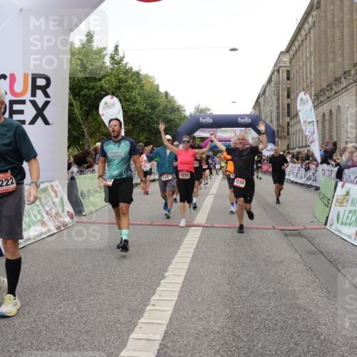06.09.2026 - CURREX Alsterlauf Yannick Fuchs http://msf.ph/oto/10119297 06.09.2026 10:00:22 Ziel 2089, 2273, 2274, 2505, 2856, 2940, 3506, 3507, 3567, 3574, 3897, 4296, 4524, 4578, 5005, 5222, 5536, 5622, 6112, 6241, 6258, 6291, 6457, 8212 meine-sportfotos.de