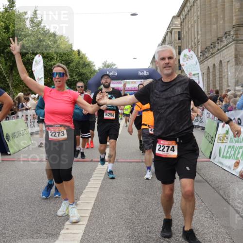 06.09.2026 - CURREX Alsterlauf Yannick Fuchs http://msf.ph/oto/10119346 06.09.2026 10:00:23 Ziel 2089, 2273, 2274, 2505, 2671, 2856, 2940, 3506, 3507, 3567, 3574, 4296, 4524, 4578, 5005, 5222, 5536, 5622, 6112, 6258, 6291, 6457 meine-sportfotos.de