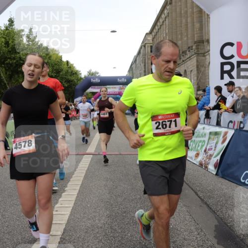 06.09.2026 - CURREX Alsterlauf Yannick Fuchs http://msf.ph/oto/10119546 06.09.2026 10:00:30 Ziel 2089, 2124, 2257, 2505, 2545, 2671, 2721, 2856, 4461, 4468, 4524, 4577, 4578, 5005, 5536, 5567, 6180, 6258, 6291, 6436, 8008, 8063, 8318 meine-sportfotos.de