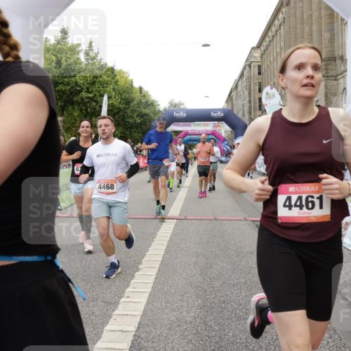 06.09.2026 - CURREX Alsterlauf Yannick Fuchs http://msf.ph/oto/10119583 06.09.2026 10:00:31 Ziel 2089, 2124, 2257, 2545, 2671, 2721, 2856, 3848, 4461, 4468, 4524, 4577, 4578, 4900, 5005, 5467, 5536, 5567, 5832, 6180, 6291, 6436, 8008, 8063, 8318 meine-sportfotos.de