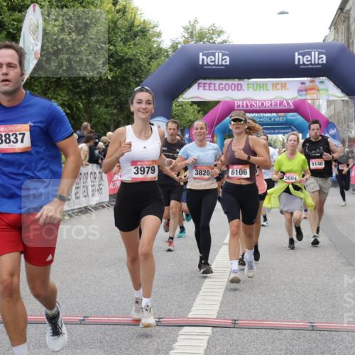 06.09.2026 - CURREX Alsterlauf Yannick Fuchs http://msf.ph/oto/10119838 06.09.2026 10:00:42 Ziel 2531, 2698, 3604, 3820, 3837, 3848, 3979, 4084, 4577, 4900, 5108, 5467, 5519, 5567, 5832, 5833, 5930, 6106, 6187, 6257, 8068, 8140 meine-sportfotos.de