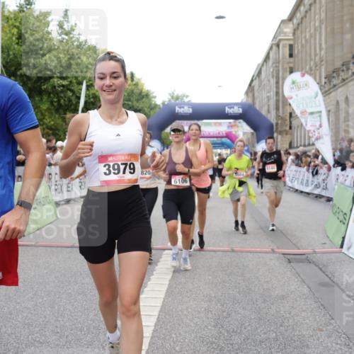 06.09.2026 - CURREX Alsterlauf Yannick Fuchs http://msf.ph/oto/10119885 06.09.2026 10:00:43 Ziel 2531, 2698, 3604, 3820, 3837, 3848, 3979, 4084, 4900, 5108, 5240, 5467, 5519, 5724, 5832, 5833, 5930, 6106, 6187, 6257, 6397, 6480, 8068, 8140 meine-sportfotos.de
