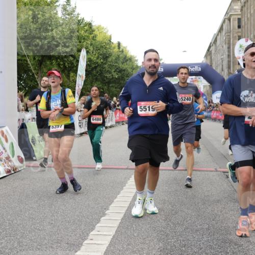 06.09.2026 - CURREX Alsterlauf Yannick Fuchs http://msf.ph/oto/10120026 06.09.2026 10:00:48 Ziel 2531, 2698, 2849, 2895, 3068, 3274, 3295, 3604, 3727, 3820, 3837, 3979, 4084, 4414, 5077, 5108, 5240, 5460, 5519, 5577, 5724, 5930, 6106, 6257, 6397, 6480, 8068, 8140, 8293 meine-sportfotos.de