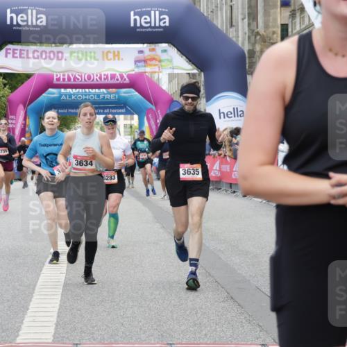 06.09.2026 - CURREX Alsterlauf Yannick Fuchs http://msf.ph/oto/10120164 06.09.2026 10:00:53 Ziel 2251, 2698, 2849, 2895, 3068, 3274, 3295, 3634, 3635, 3726, 3727, 3735, 4414, 5077, 5240, 5460, 5519, 5577, 5724, 5930, 6283, 6397, 6480, 8207, 8293 meine-sportfotos.de