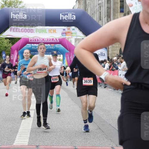 06.09.2026 - CURREX Alsterlauf Yannick Fuchs http://msf.ph/oto/10120189 06.09.2026 10:00:54 Ziel 2251, 2698, 2849, 2895, 3068, 3274, 3295, 3634, 3635, 3726, 3727, 3735, 4414, 5077, 5240, 5460, 5519, 5577, 5724, 6283, 6397, 6480, 8207, 8293 meine-sportfotos.de