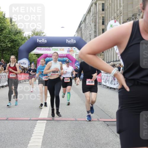 06.09.2026 - CURREX Alsterlauf Yannick Fuchs http://msf.ph/oto/10120205 06.09.2026 10:00:54 Ziel 2251, 2698, 2849, 2895, 3068, 3274, 3295, 3634, 3635, 3726, 3727, 3735, 4414, 5077, 5240, 5460, 5519, 5577, 5724, 6283, 6397, 6480, 8207, 8293 meine-sportfotos.de
