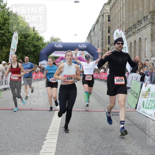 06.09.2026 - CURREX Alsterlauf Yannick Fuchs http://msf.ph/oto/10120256 06.09.2026 10:00:55 Ziel 2251, 2849, 2895, 3068, 3274, 3295, 3634, 3635, 3726, 3727, 3735, 4414, 5077, 5240, 5460, 5577, 5724, 6283, 6397, 6480, 8207, 8293 meine-sportfotos.de