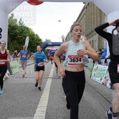 06.09.2026 - CURREX Alsterlauf Yannick Fuchs http://msf.ph/oto/10120298 06.09.2026 10:00:56 Ziel 2251, 2849, 2895, 3068, 3274, 3295, 3634, 3635, 3726, 3727, 3735, 4414, 5077, 5460, 5577, 6283, 8207, 8293 meine-sportfotos.de