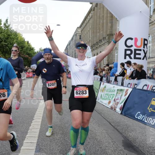 06.09.2026 - CURREX Alsterlauf Yannick Fuchs http://msf.ph/oto/10120330 06.09.2026 10:00:57 Ziel 2251, 2849, 2895, 3274, 3634, 3635, 3726, 3727, 3735, 4414, 4914, 5077, 5145, 5387, 5460, 5577, 6283, 6356, 8207, 8293 meine-sportfotos.de