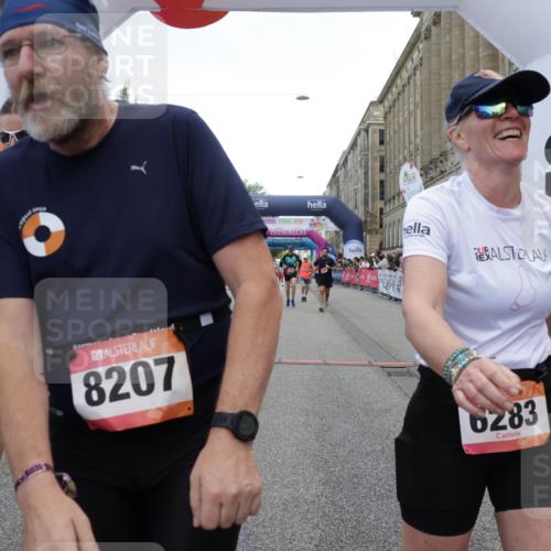 06.09.2026 - CURREX Alsterlauf Yannick Fuchs http://msf.ph/oto/10120354 06.09.2026 10:00:58 Ziel 2251, 2895, 3274, 3634, 3635, 3726, 3727, 3735, 4414, 4914, 5077, 5145, 5387, 5460, 6283, 6356, 8207 meine-sportfotos.de