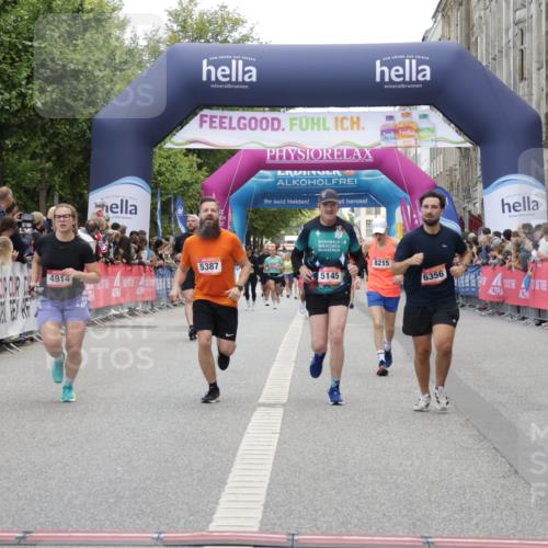 06.09.2026 - CURREX Alsterlauf Yannick Fuchs http://msf.ph/oto/10120369 06.09.2026 10:00:59 Ziel 2251, 2895, 3634, 3635, 3726, 3727, 3735, 4414, 4914, 5145, 5387, 5460, 6283, 6356, 8207 meine-sportfotos.de