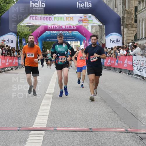 06.09.2026 - CURREX Alsterlauf Yannick Fuchs http://msf.ph/oto/10120389 06.09.2026 10:01:00 Ziel 2251, 3634, 3635, 3726, 3727, 3735, 4414, 4914, 5145, 5387, 5460, 6283, 6353, 6356, 8207, 8215 meine-sportfotos.de