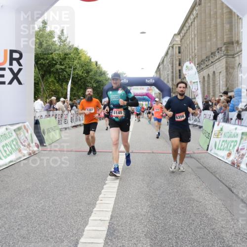 06.09.2026 - CURREX Alsterlauf Yannick Fuchs http://msf.ph/oto/10120417 06.09.2026 10:01:02 Ziel 2251, 3312, 3634, 3635, 3726, 3735, 3941, 4914, 5145, 5387, 6250, 6283, 6353, 6356, 8207, 8215 meine-sportfotos.de