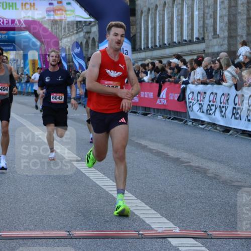 06.09.2026 - CURREX Alsterlauf Strokosch-Dieckow http://msf.ph/oto/10120491 06.09.2026 09:37:36 Ziel 2021, 2391, 3040, 3809, 4625, 5374, 5637, 5641, 6043, 6238, 6494, 8084 meine-sportfotos.de
