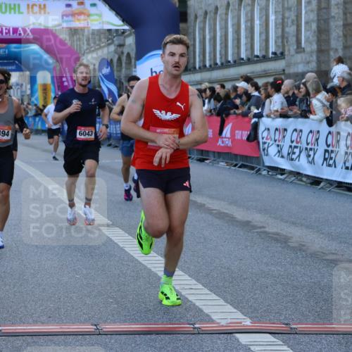 06.09.2026 - CURREX Alsterlauf Strokosch-Dieckow http://msf.ph/oto/10120504 06.09.2026 09:37:36 Ziel 2021, 2391, 3040, 3809, 4625, 5374, 5637, 5641, 6043, 6238, 6494, 8084 meine-sportfotos.de