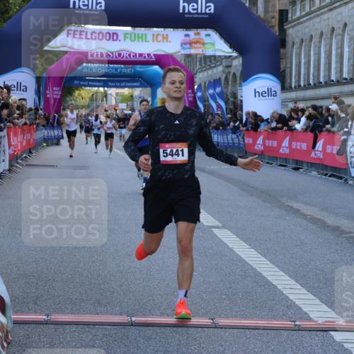 06.09.2026 - CURREX Alsterlauf Strokosch-Dieckow http://msf.ph/oto/10120611 06.09.2026 09:37:47 Ziel 4201, 5024, 5374, 5441, 5641, 5671 meine-sportfotos.de