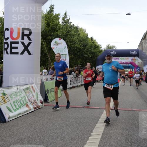 06.09.2026 - CURREX Alsterlauf Yannick Fuchs http://msf.ph/oto/10120622 06.09.2026 10:01:09 Ziel 2307, 2882, 3312, 3941, 4120, 4418, 4533, 4628, 4914, 5092, 5145, 5317, 5387, 5785, 6250, 6353, 6356, 6384, 8120, 8215 meine-sportfotos.de