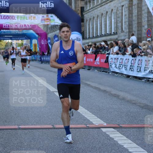 06.09.2026 - CURREX Alsterlauf Strokosch-Dieckow http://msf.ph/oto/10120647 06.09.2026 09:37:50 Ziel 2802, 5024, 5441, 5671, 6001 meine-sportfotos.de