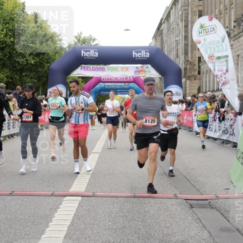 06.09.2026 - CURREX Alsterlauf Yannick Fuchs http://msf.ph/oto/10120692 06.09.2026 10:01:11 Ziel 2307, 2369, 2370, 2478, 2882, 3312, 3941, 4120, 4418, 4533, 4628, 5092, 5317, 5785, 6231, 6250, 6353, 6384, 6386, 8120, 8215 meine-sportfotos.de