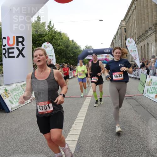 06.09.2026 - CURREX Alsterlauf Yannick Fuchs http://msf.ph/oto/10120945 06.09.2026 10:01:19 Ziel 2307, 2369, 2370, 2400, 2478, 2485, 3195, 3401, 3730, 3740, 4049, 4055, 4120, 4429, 4633, 4701, 5092, 5317, 5424, 5598, 5745, 5785, 6145, 6231, 6384, 6386, 6445, 8120 meine-sportfotos.de