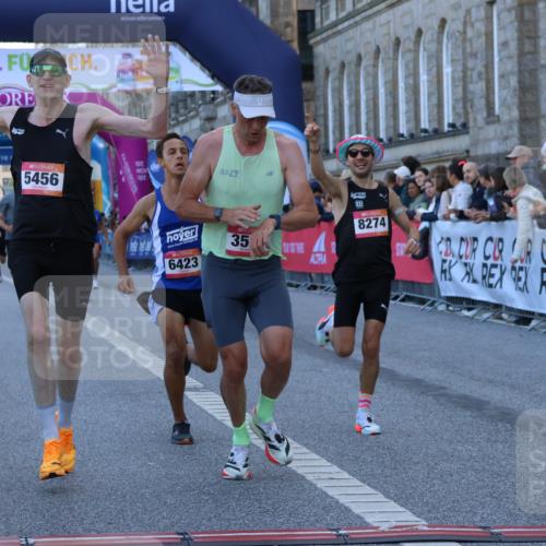 06.09.2026 - CURREX Alsterlauf Strokosch-Dieckow http://msf.ph/oto/10121010 06.09.2026 09:38:33 Ziel 2214, 2326, 3541, 5193, 5456, 5619, 5687, 6101, 6423, 8274 meine-sportfotos.de